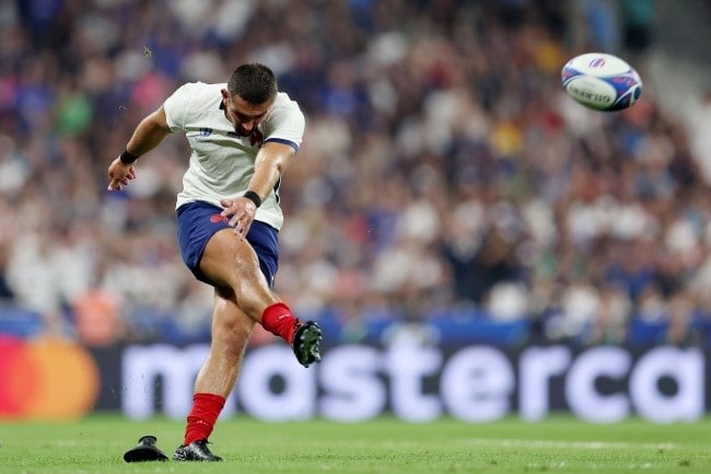 Sport | Dream start as France outmuscle All Blacks in Paris